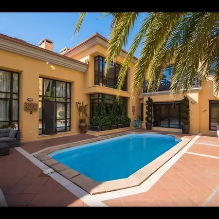Luxury On Mistral Beach, Puerto Banus. Villa *