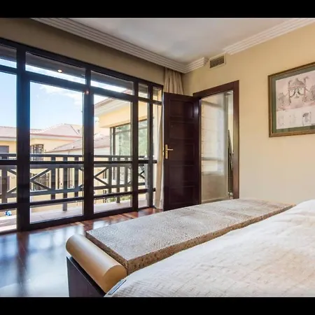 Luxury On Mistral Beach, Puerto Banus.