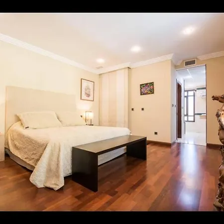 Luxury On Mistral Beach, Puerto Banus.